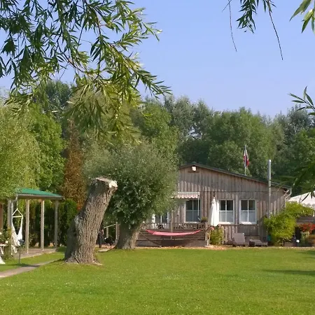 Дом отдыха Ferienhaus Mit Kamin Am Achterwasser In Luetow *