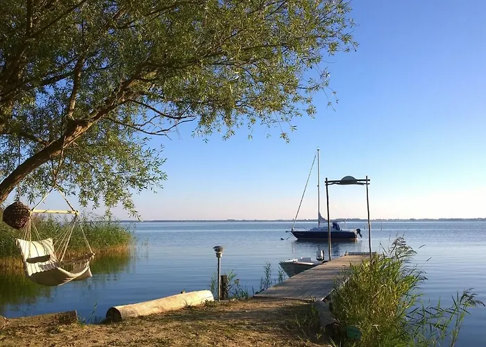Holiday On The Backwaters, Vakantiehuis Lutow